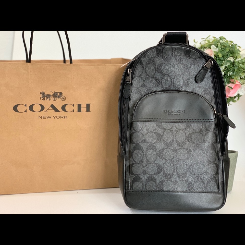 Coach Houston Bag pack   Charcoal